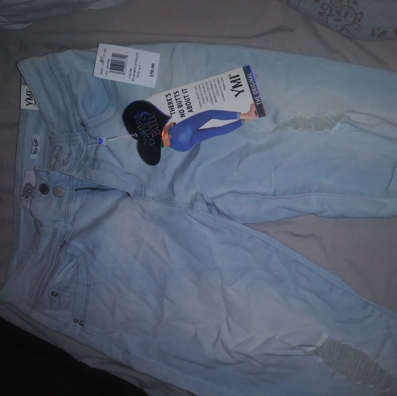 Jeans - Picture 1 of 2